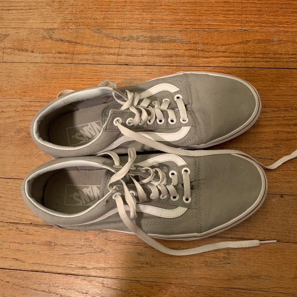 Vans - Picture 2 of 5